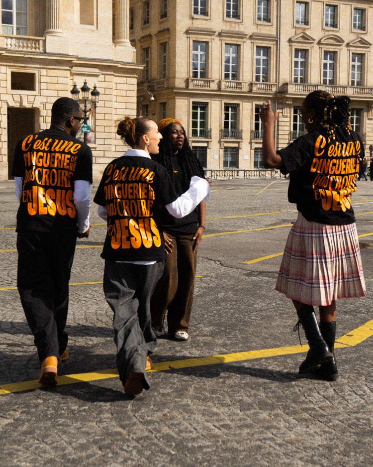 T-shirts chretiens — La Dinguerie de la Croix | Holy Dinguerie